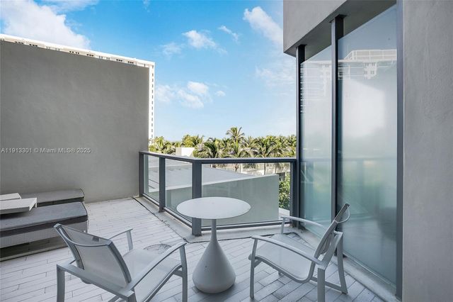 2201 Collins Ave 431, Miami Beach, FL 33139