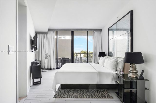 2201 Collins Ave 431, Miami Beach, FL 33139