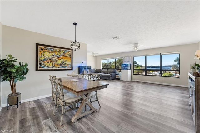 12498 Riverside DR 205, Fort Myers, FL 33919