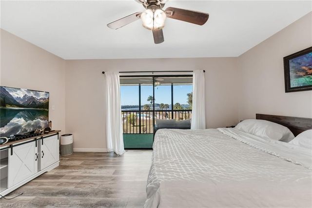 12498 Riverside DR 205, Fort Myers, FL 33919