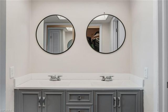 12498 Riverside DR 205, Fort Myers, FL 33919