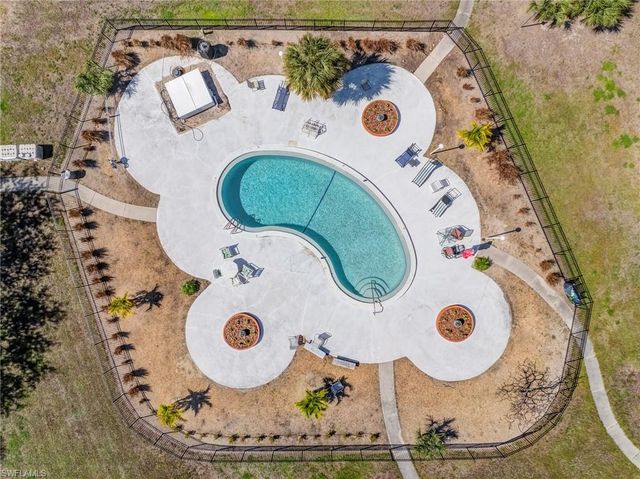 12498 Riverside DR 205, Fort Myers, FL 33919