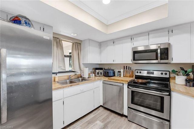 12498 Riverside DR 205, Fort Myers, FL 33919