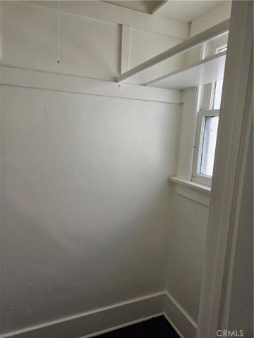 942 E 2nd 15, Long Beach, CA 90802