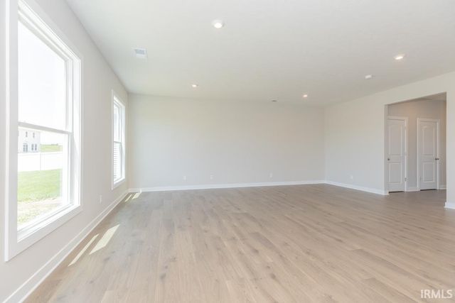 4665 Chelmsford Drive, Newburgh, IN 47630