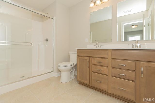4665 Chelmsford Drive, Newburgh, IN 47630