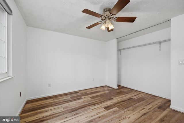 8441 GREAT LAKE LN, Springfield, VA 22153