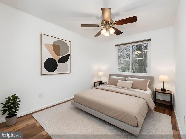 8441 GREAT LAKE LN, Springfield, VA 22153