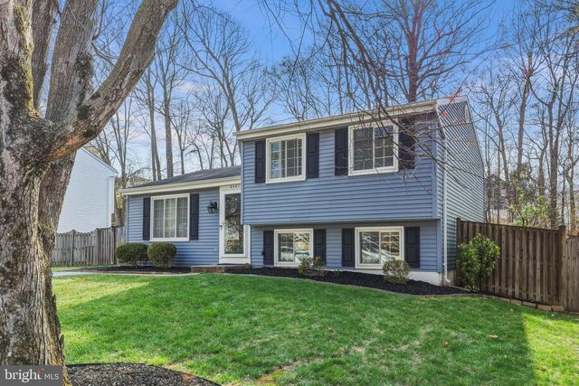 8441 GREAT LAKE LN, Springfield, VA 22153