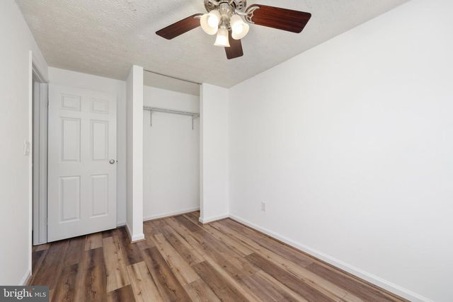 8441 GREAT LAKE LN, Springfield, VA 22153