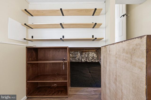 8441 GREAT LAKE LN, Springfield, VA 22153