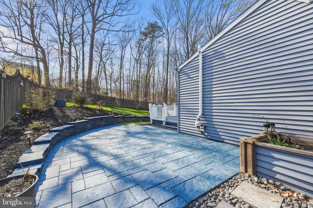 8441 GREAT LAKE LN, Springfield, VA 22153