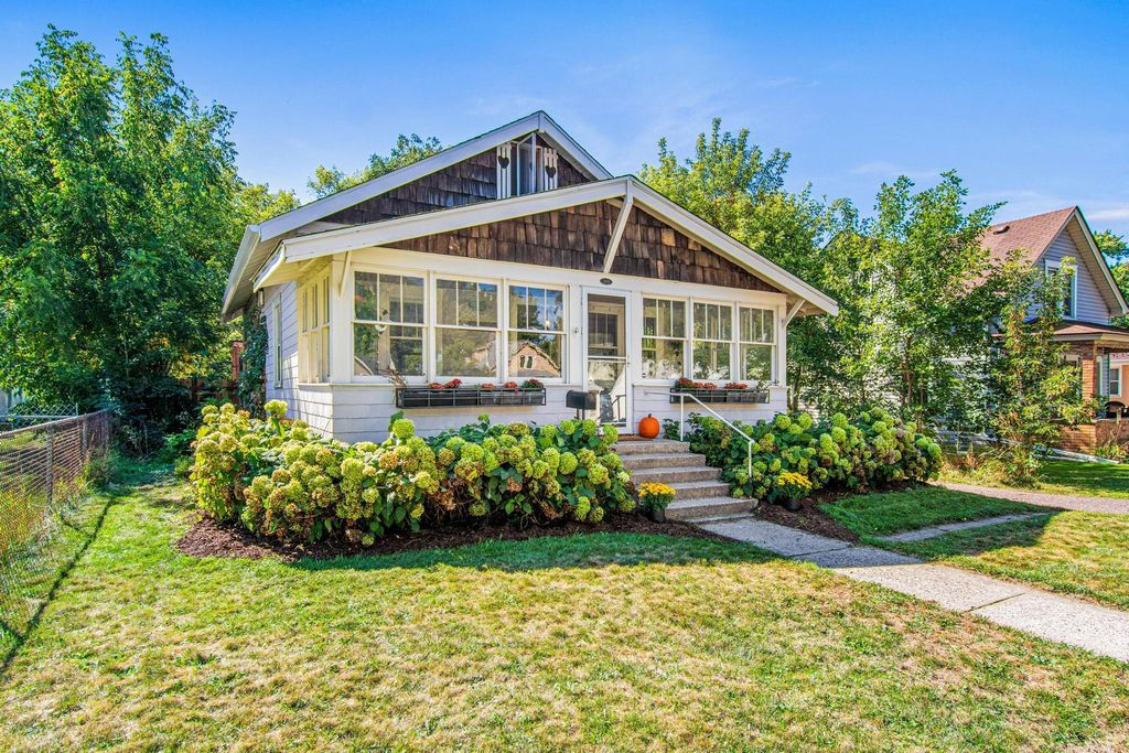 1944 Minnehaha Avenue E, Saint Paul, MN 55119 — exterior