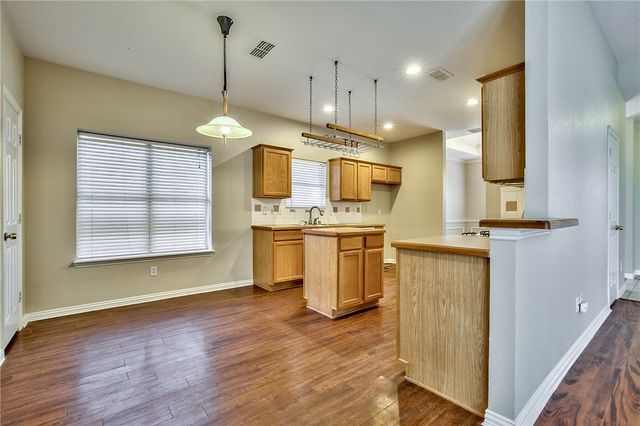 4424 Maple Shade Avenue, Sachse, TX 75048