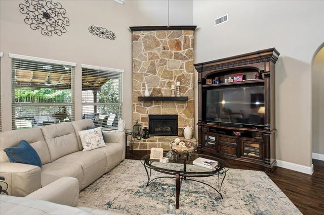 9601 Bowman Drive, Fort Worth, TX 76244