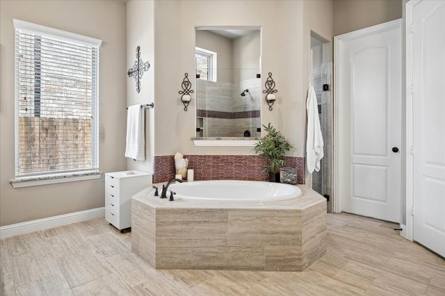 9601 Bowman Drive, Fort Worth, TX 76244