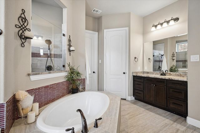 9601 Bowman Drive, Fort Worth, TX 76244