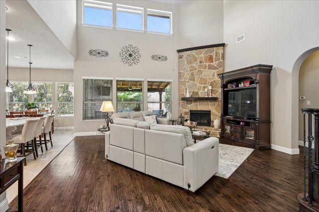 9601 Bowman Drive, Fort Worth, TX 76244