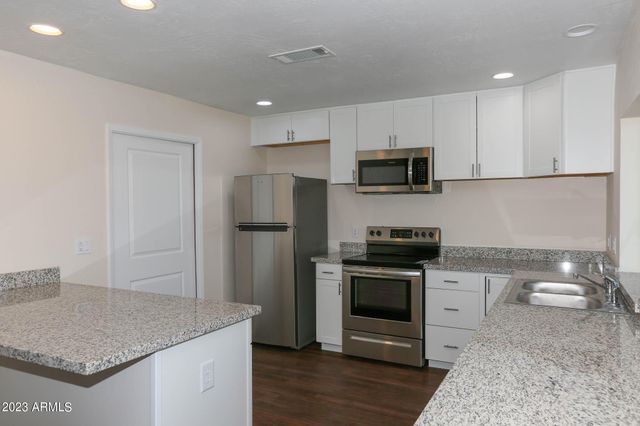 6226 S Hazelton Lane, Tempe, AZ 85283