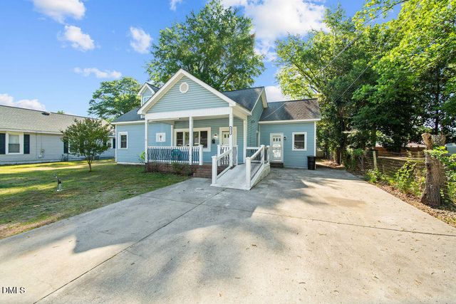 411 S 6th Street, Smithfield, NC 27577