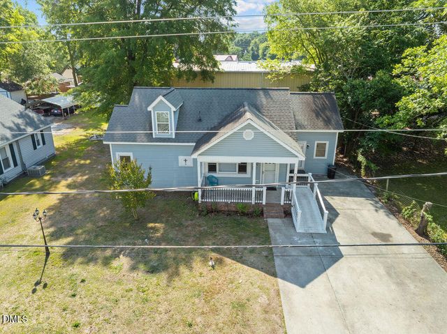 411 S 6th Street, Smithfield, NC 27577