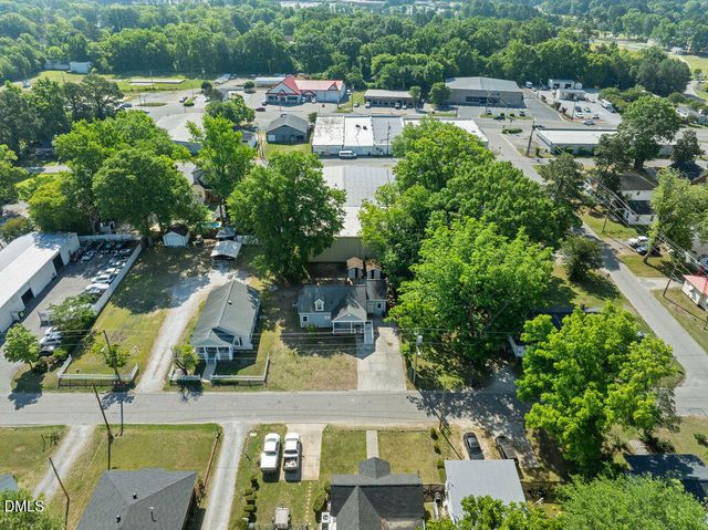 411 S 6th Street, Smithfield, NC 27577