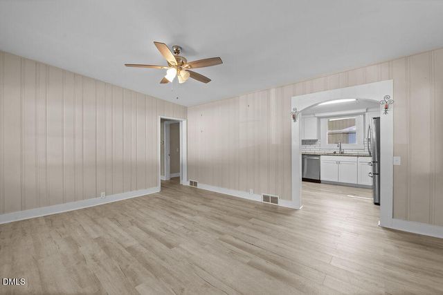 411 S 6th Street, Smithfield, NC 27577