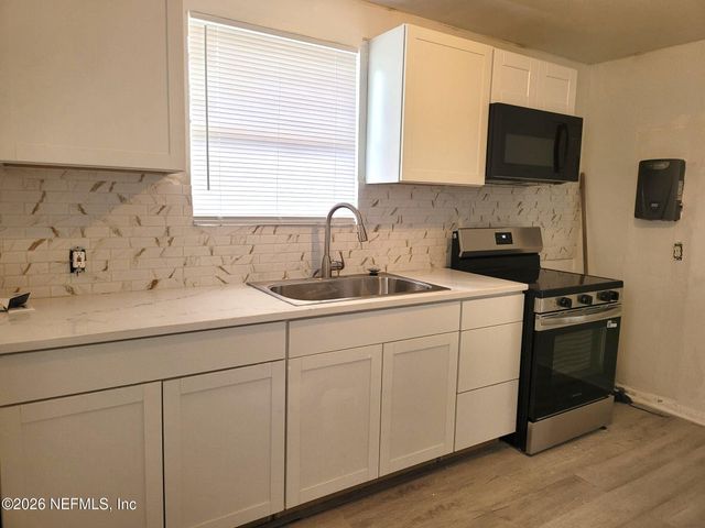 1084 HURON Street, Jacksonville, FL 32254