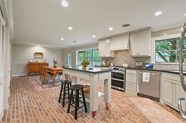 1307 East 31st Street, Bryan, TX 77802