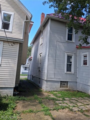 704 Smith Avenue SW, Canton, OH 44706