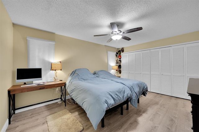 1910 Coquina Way, Coral Springs, FL 33071