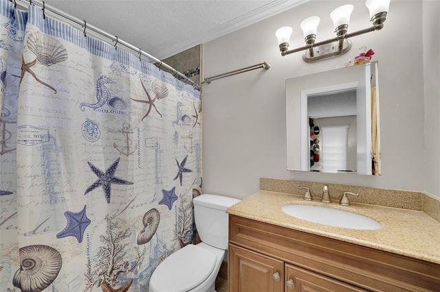 1910 Coquina Way, Coral Springs, FL 33071