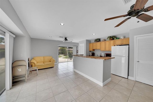 1910 Coquina Way, Coral Springs, FL 33071