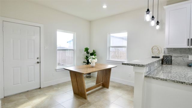 1189 County Road 5100, Cleveland, TX 77327