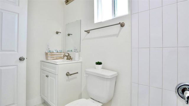 1189 County Road 5100, Cleveland, TX 77327