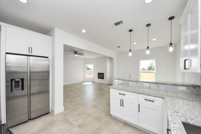 1189 County Road 5100, Cleveland, TX 77327