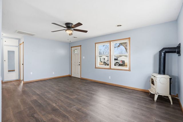 2515 W 69th Street, Davenport, IA 52806