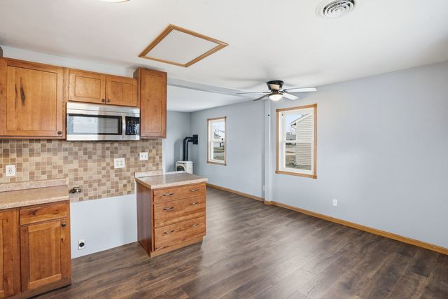 2515 W 69th Street, Davenport, IA 52806