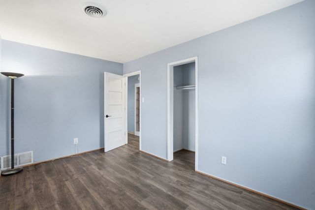 2515 W 69th Street, Davenport, IA 52806