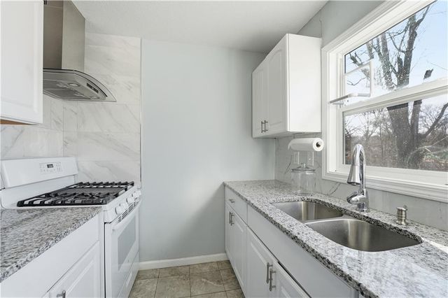 2732 S 51st Terrace, Kansas City, KS 66106