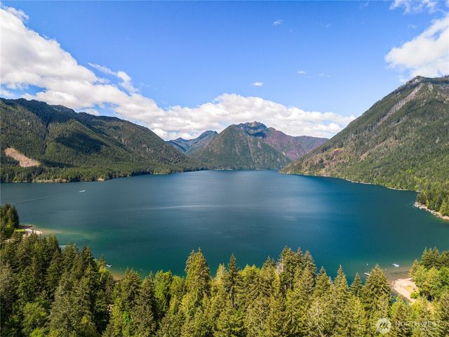 430 N Potlatch Drive N, Hoodsport, WA 98548