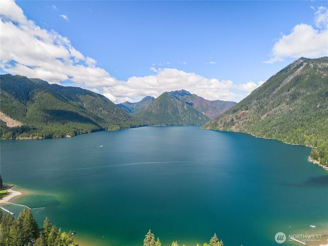 430 N Potlatch Drive N, Hoodsport, WA 98548