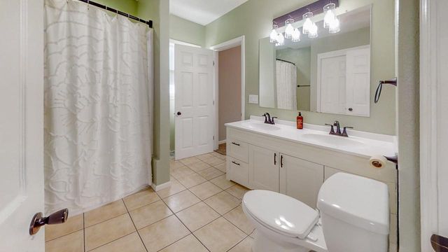 546 Williams Street, Janesville, WI 53545