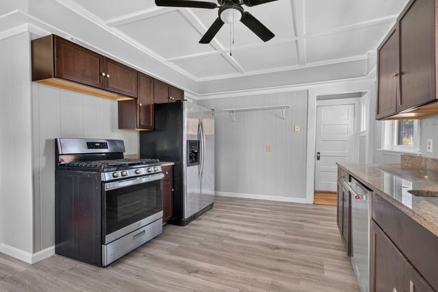 121 Oakland St, Mansfield, MA 02048