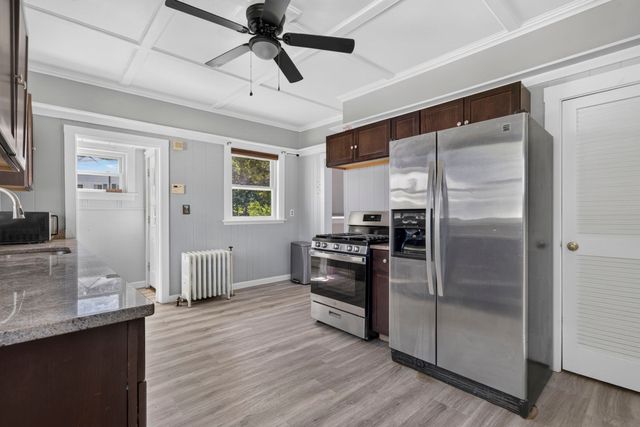 121 Oakland St, Mansfield, MA 02048