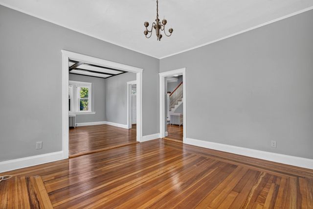 121 Oakland St, Mansfield, MA 02048