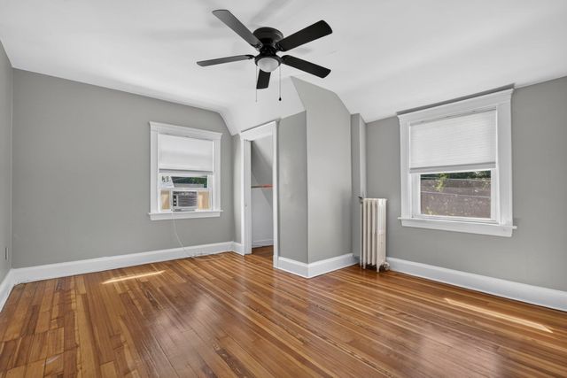 121 Oakland St, Mansfield, MA 02048