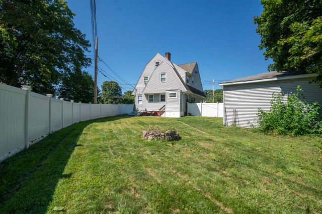 121 Oakland St, Mansfield, MA 02048