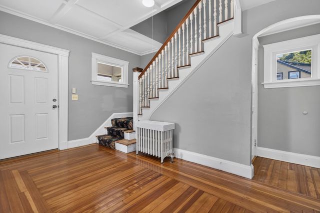 121 Oakland St, Mansfield, MA 02048