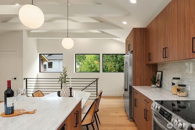 3513 SW Austin Street, Seattle, WA 98126